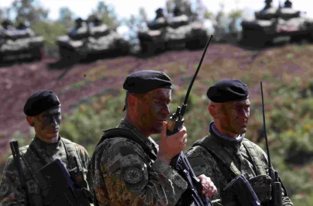 Krenulo se sa slanjem poziva u susjedstvu BiH: Prvi regruti ulaze u kasarne u martu