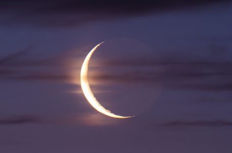 Prvi mlad mjesec u 2026. godini donosi sreću za 4 znaka horoskopa: Evo ko je na udaru!