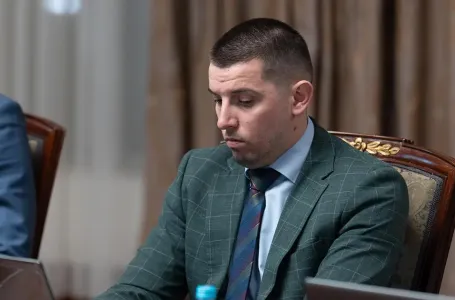 Ko je Minićev kandidat iz reda Bošnjaka koji mijenja Denisa Šulića u Vladi