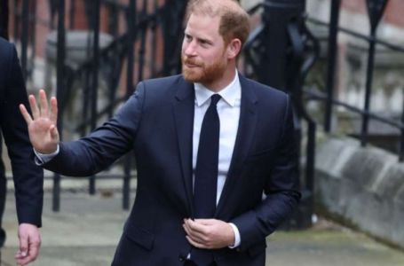 Advokat tvrdi da je Daily Mail hakirao telefon princa Harryja