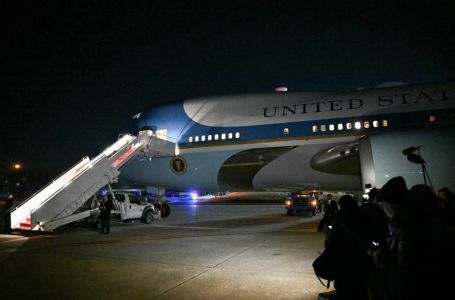 Trump krenuo za Davos nakon kvara na Air Force One