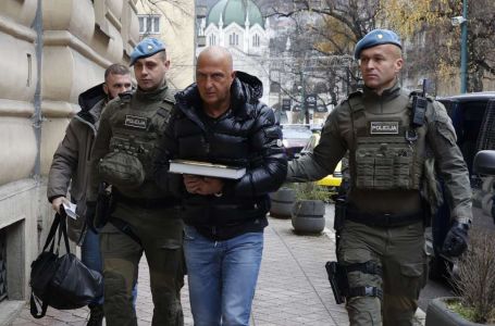 Predmet 'Koverta' - Pretresaju se stanovi i privatna stomatološka ordinacija Muhameda Ajanovića