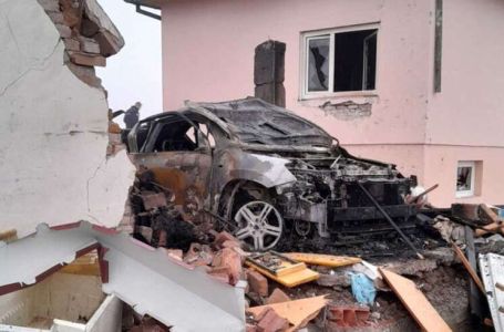 Haos na sjeveru države: Eksplozija raznijela kuću do temelja, izgorio automobil