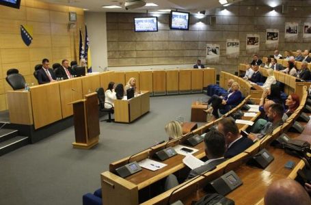 FBiH dobija historijski budžet, penzioneri čekaju dobru vijest