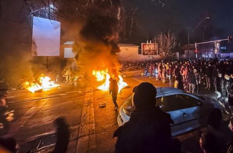 Broj poginulih u protestima u Iranu premašio 5.100