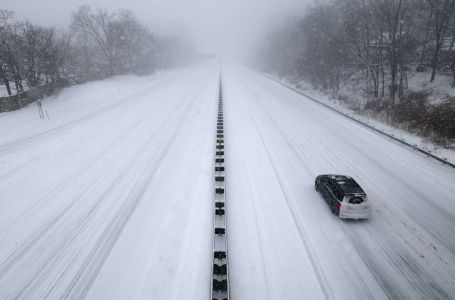 Mega oluja paralizovala SAD: najmanje 10 mrtvih, vanredno stanje u više od 20 oblasti