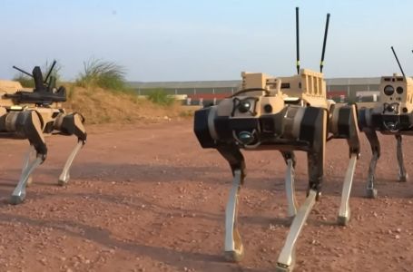 Kina testira “roj” dronova: Jedan vojnik može upravljati s više od 200 letjelica