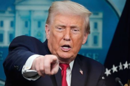 Trump nakon novih dokumenata o Epstinu: Tužit ću Volfa, kovali su zavjeru da mi naprave političku št