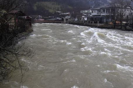 FUCZ upozorava na moguće poplave na Jadranskom slivu