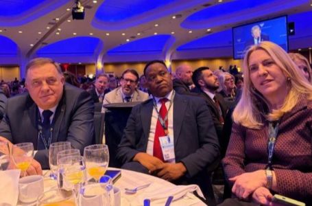 Na Molitvenom doručku govori predsjednik Trump: Oglasila se Cvijanović