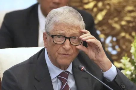 Bill Gates o svom imenu u Epsteinovim fajlovima: Žalim što sam provodio vrijeme sa njim