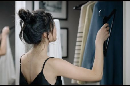 Ako vaš ormar ima neprijatan miris, ovo odmah uradite: 1 stvar koju vjerovatno već imate u kuhinji