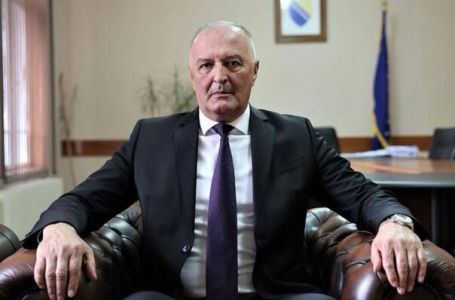 Helez izazvao Dodika: “Pokušaj otcjepljenje, spremni smo”