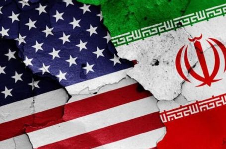 Teheran prijeti: Potopit ćemo američke brodove