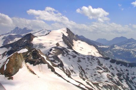 Pet osoba poginulo u lavinama u francuskim Alpama u razmaku od nekoliko dana