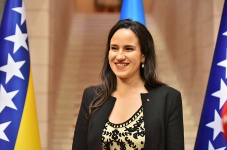 Objavljen imovinski karton Benjamine Karić: Nekretnine u BiH i Crnoj Gori