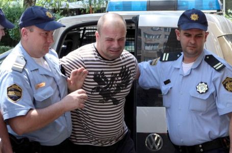 Ovo je muškarac koji je jutros pucao na policajce na Ilidži: Poznat po nadimku "ubica koji plače"