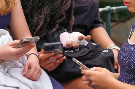 Nakon Australije i Njemačka razmatra zabranu društvenih mreža djeci