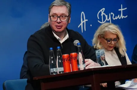 Vučić: Ova godina će biti izuzetno nestabilna u cijelom svijetu