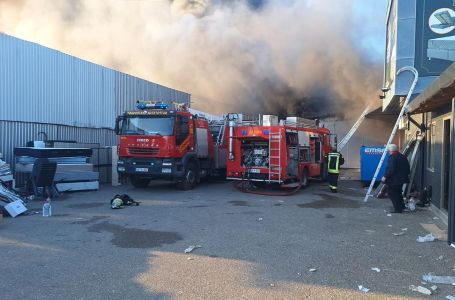 Požar u fabrici u BiH, osmoro u bolnici na kiseoniku