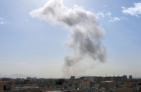 Krstareće rakete gađaju Teheran: Mossad: Zajedno ćemo vratiti Iran u stare slavne dane