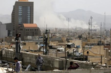 Stigla SMS poruka svima u Iranu: Evo šta piše