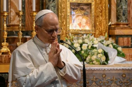 Papa pozvao na mir nakon napada na Iran: "Stabilnost se ne gradi prijetnjama ni oružjem"