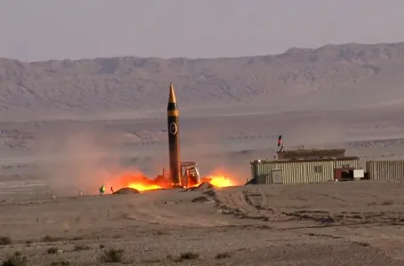 Iranci objavili kako je izgledao jutrošnji napad na Izrael: Projektili paraju nebo, evo šta su...