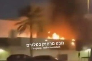 Zapaljen američki konzulat u Dubaiju nakon iranskog napada (VIDEO)