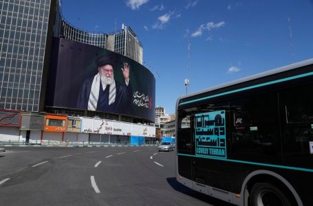 Iranski mediji negirali navode: Ajatolahov sin je živ!