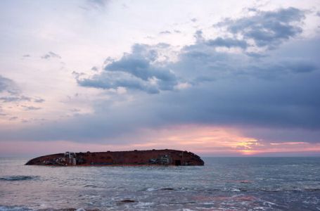 SAD tvrde da su pogodile više od 20 iranskih brodova