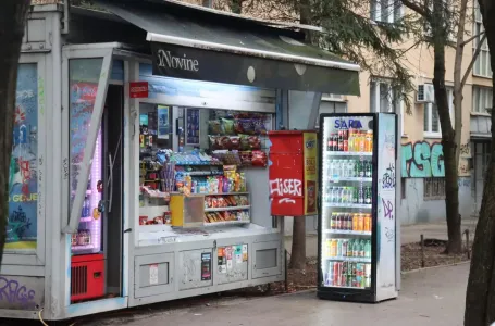Kiosci umjesto planova: Sarajevo tone u haos na javnim površinama