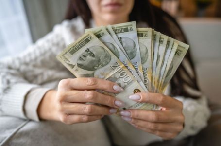 Šta da stavi u novčanik svaki horoskopski znak da bi privukao novac: Staro feng šui pravilo