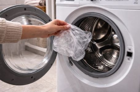 Pametne domaćice stavljaju plastičnu kesu u veš mašinu: Evo i zašto