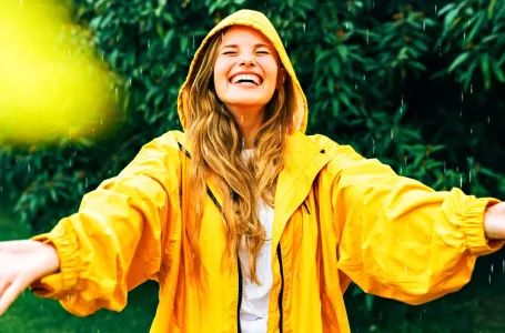 Ljudi koji provjeravaju vremensku prognozu više puta dnevno obično imaju ovih 11 specifičnih osobina