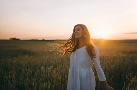 Sudbina okreće sve naglavačke: Ova tri znaka u aprilu dobijaju novac, ljubav i sreću odjednom