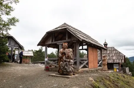 Tarabići predvidjeli da će se 2026. svijet lomiti kao staklo, evo šta nas čeka