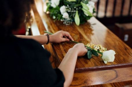 Samo 2 stvari trebalo bi staviti u kovčeg pokojnika: Bez ovoga se ne ide na "onaj svijet"