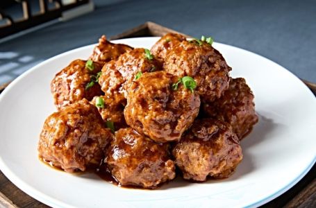 Nisu jaja, a nije ni hljeb potopljen u mlijeko: Evo šta kuhari dodaju u ćufte da budu sočne