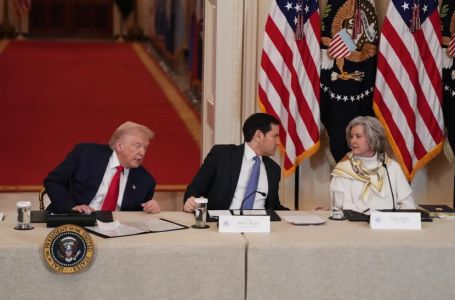 Insajderi otkrivaju šta se dešava u Bijeloj kući: Evo zašto Trump tako često mijenja izjave o ratu