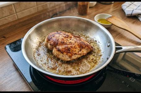 Meso se više ne lijepi, a tiganj kao nov: Kuhari prvo stave 1 stvar na dno i zaborave na ribanje