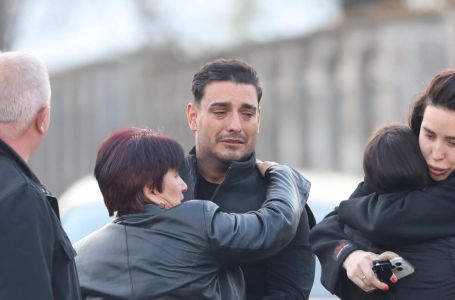 Darko Lazić novom objavom rasplakao sve: Tuga za bratom ga slomila, ove riječi gađaju pravo u srce