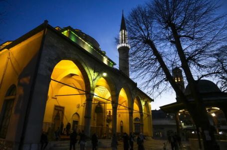 Muslimani večeras obilježavaju odabranu noć Lejletul-kadr