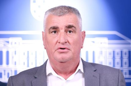 Srpski ministar Bulja nazvao "ustaškim govedom". Stigao mu odgovor