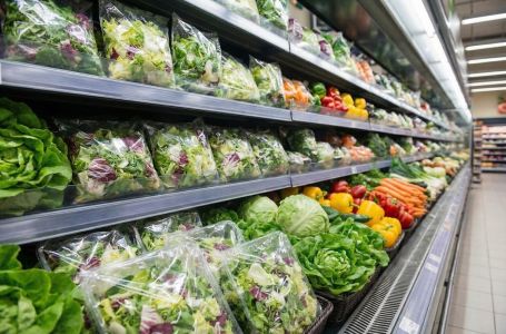 Mislite da je salata iz vrećice spremna za jelo? Možda griješite