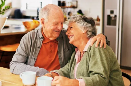 Ljudi koji su u sretnom braku desetljećima često primijete ove 3 promjene u sebi