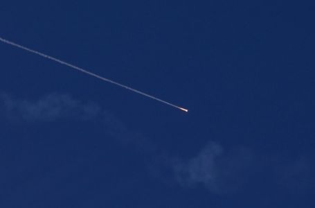 Iran gađao američko-britansku bazu u Indijskom okeanu