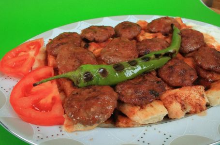 Kako napraviti ćufte da se ne raspadnu? U mljeveno meso dodajte 1 tajni sastojak, nema omaške!