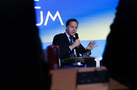 Rutte: SAD i saveznici pripremaju bezbjednosne mjere u Hormuškom moreuzu