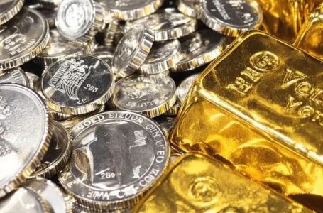 Veliki pad cijena srebra i zlata
